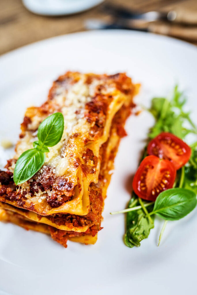 Lasagnabit med salat